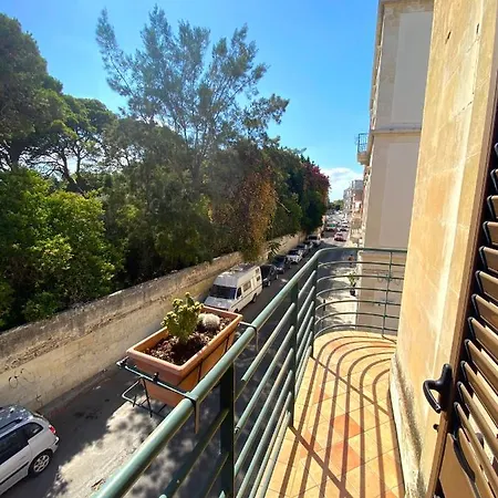 Casa Chiara, Roof Terrace, 100m To The Historical Center Lecce