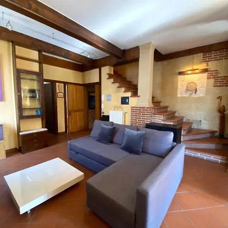 Apartment Casa Chiara, Roof Terrace, 100m To The Historical Center Lecce